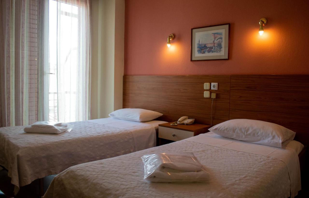 Egnatia Hotel Ioannina Exterior foto